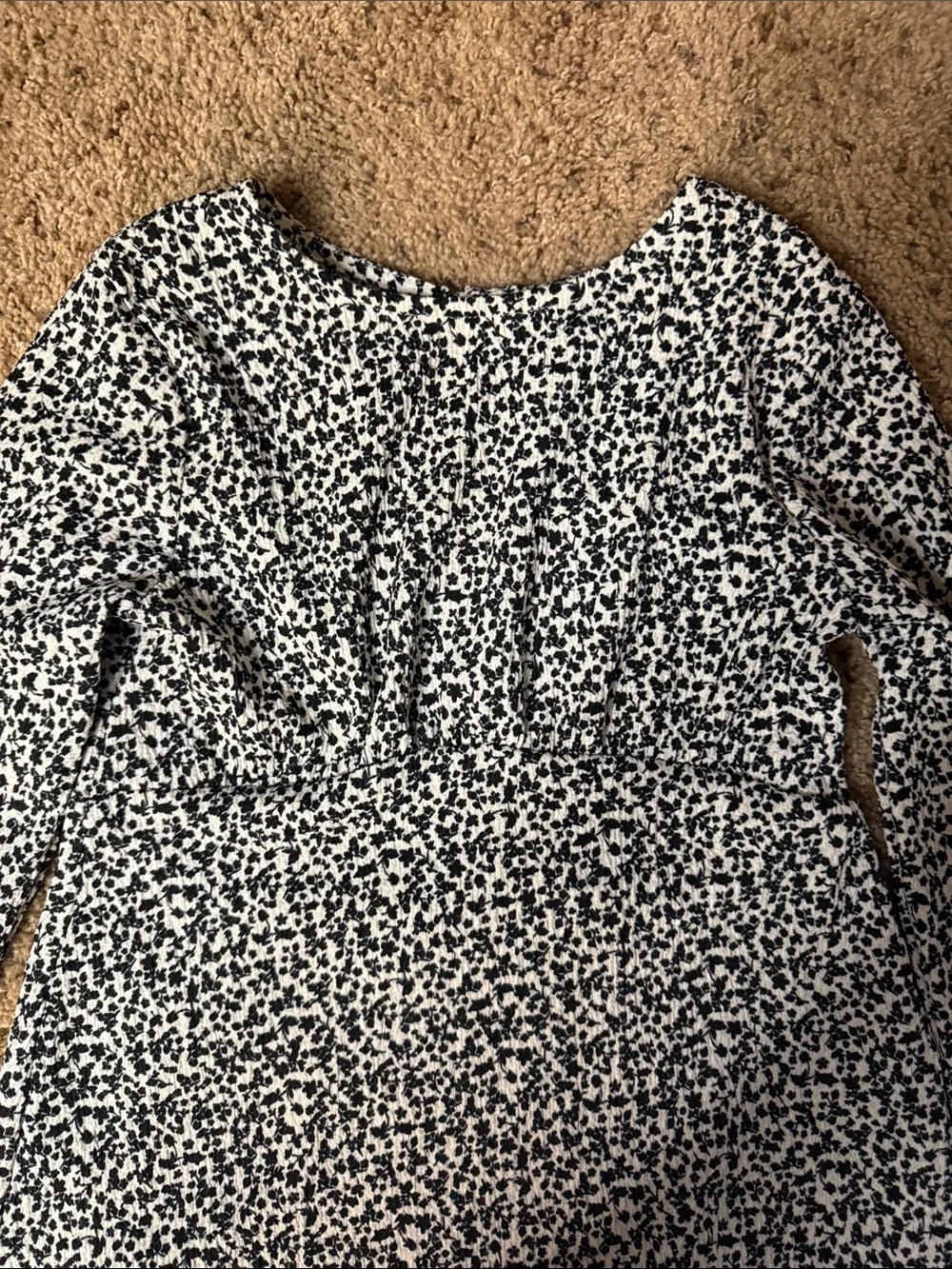 art class Black and White Floral-Print Long Sleeve Mini Dress